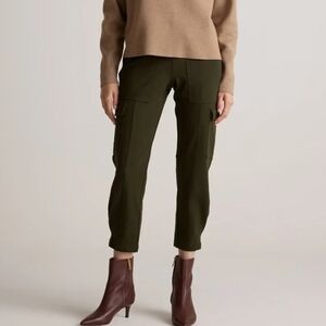 Quince Ultra Stretch Ponte Tapered Cargo Pants Large